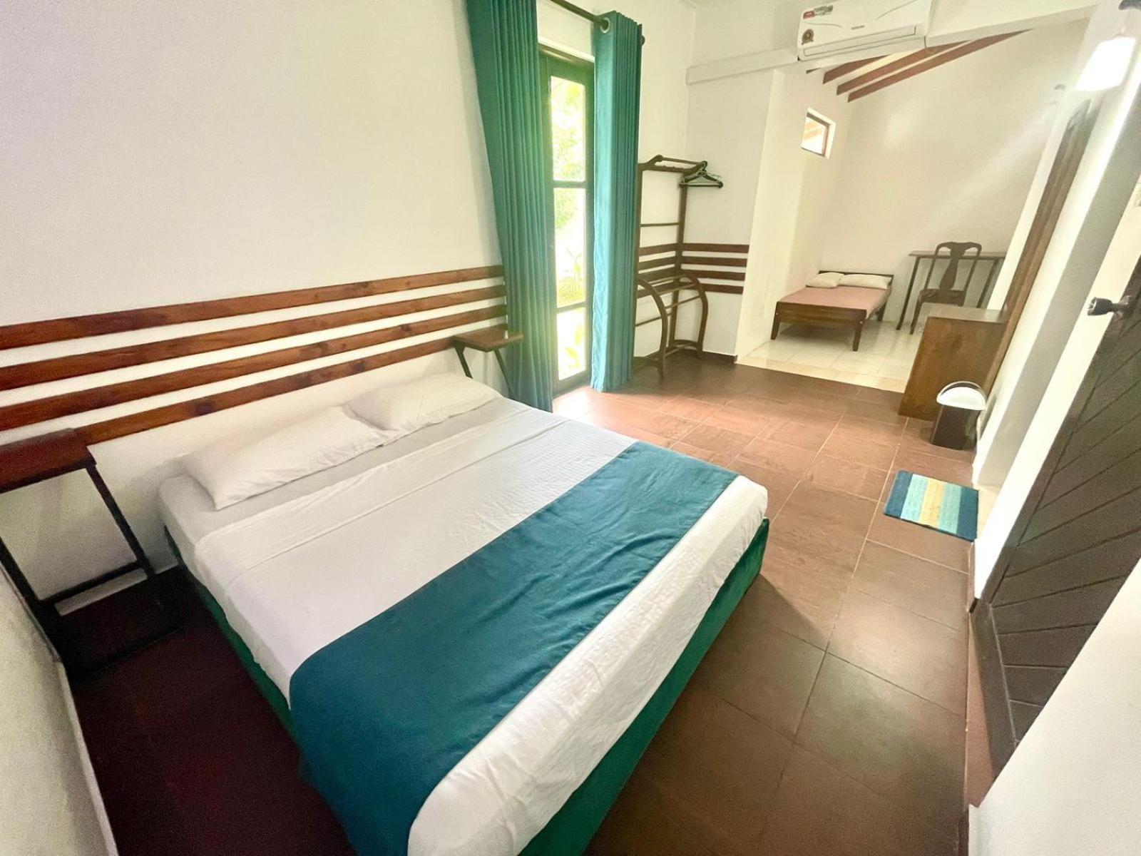 Hotel One Sixty Dehiwala-Mount Lavinia Exterior photo