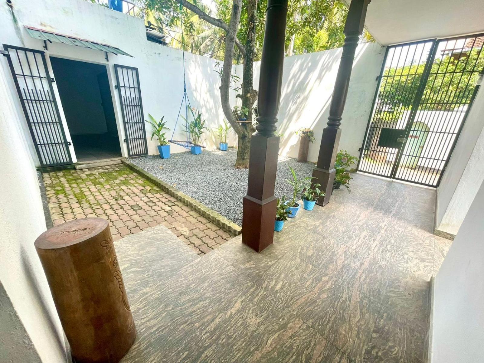 Hotel One Sixty Dehiwala-Mount Lavinia Exterior photo