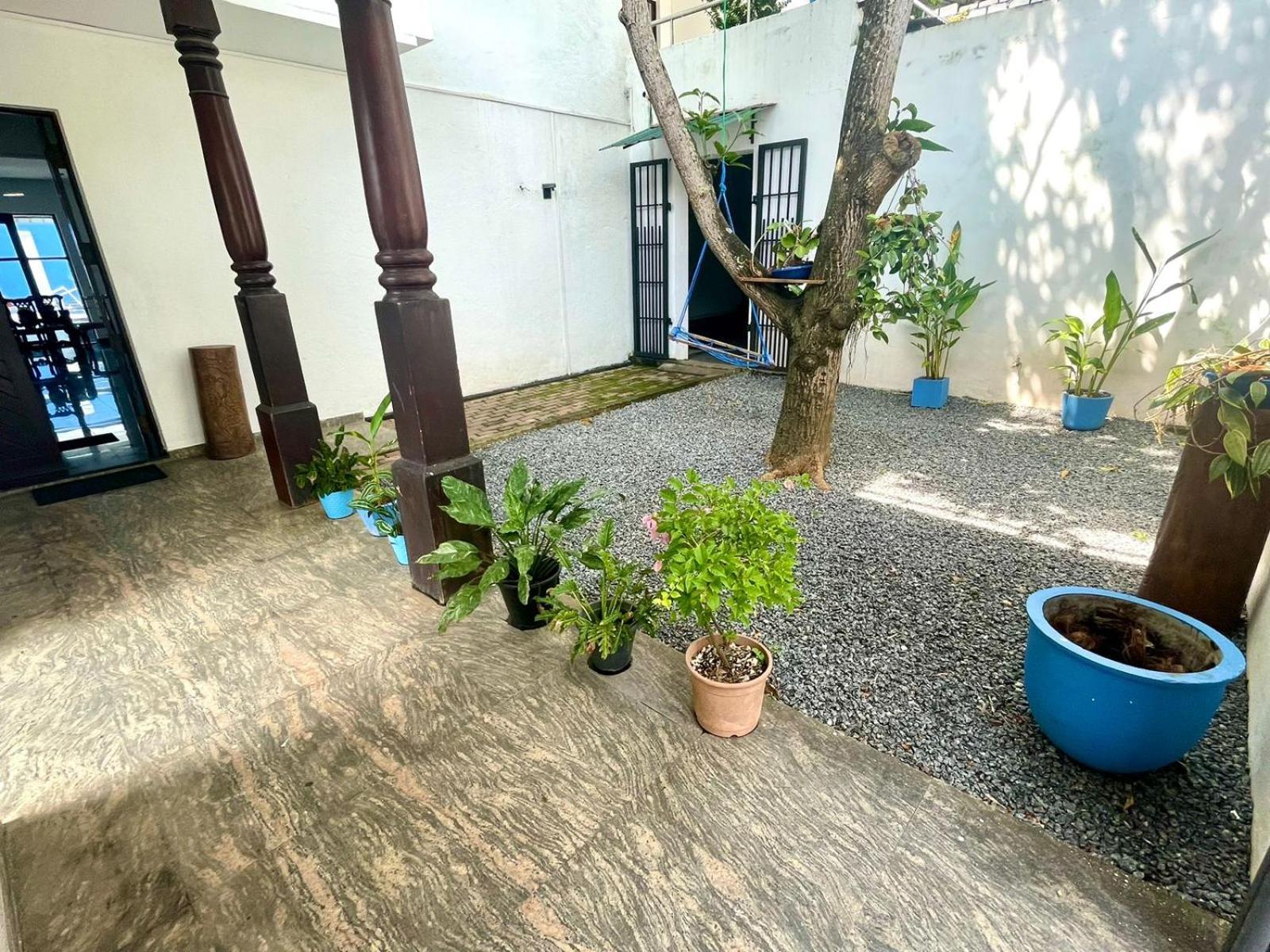 Hotel One Sixty Dehiwala-Mount Lavinia Exterior photo